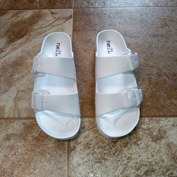 Rue 21 Buckle Sandals Size 9 - Picture 1 of 2